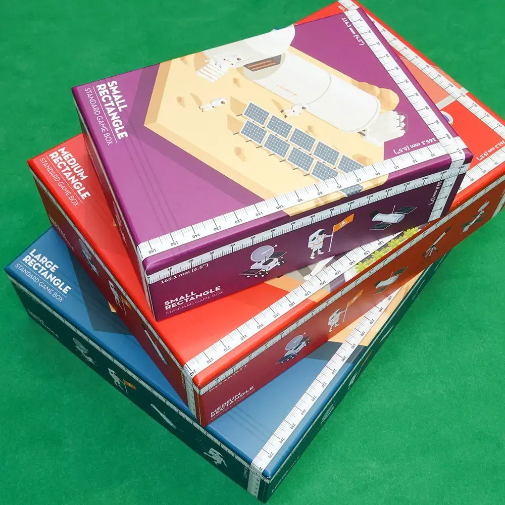 Your box lid and box base are both printed on the outside in vibrant full-colour CMYK